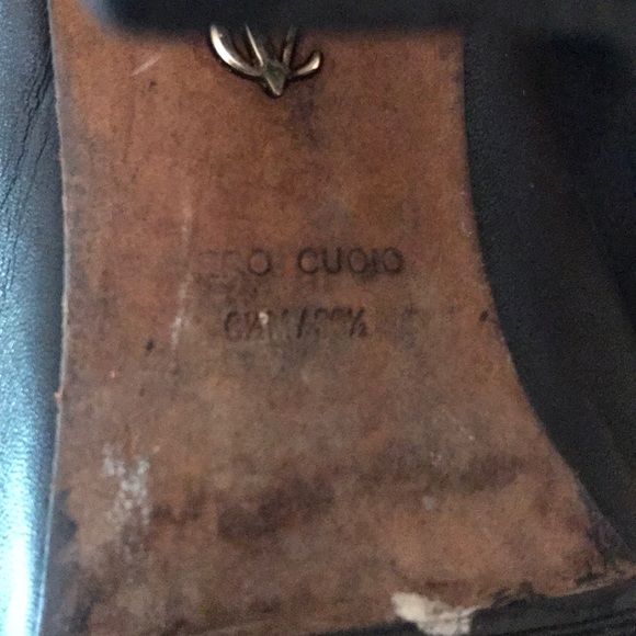 Vince Camuto Signature- VC line signature fine Italian leather boots - Picture 5 of 8